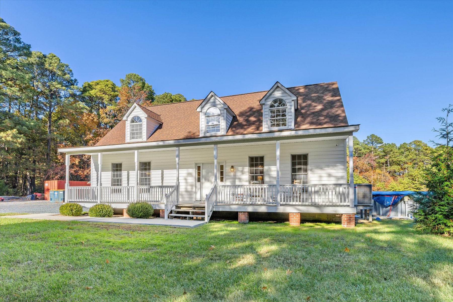 04-Exterior Front