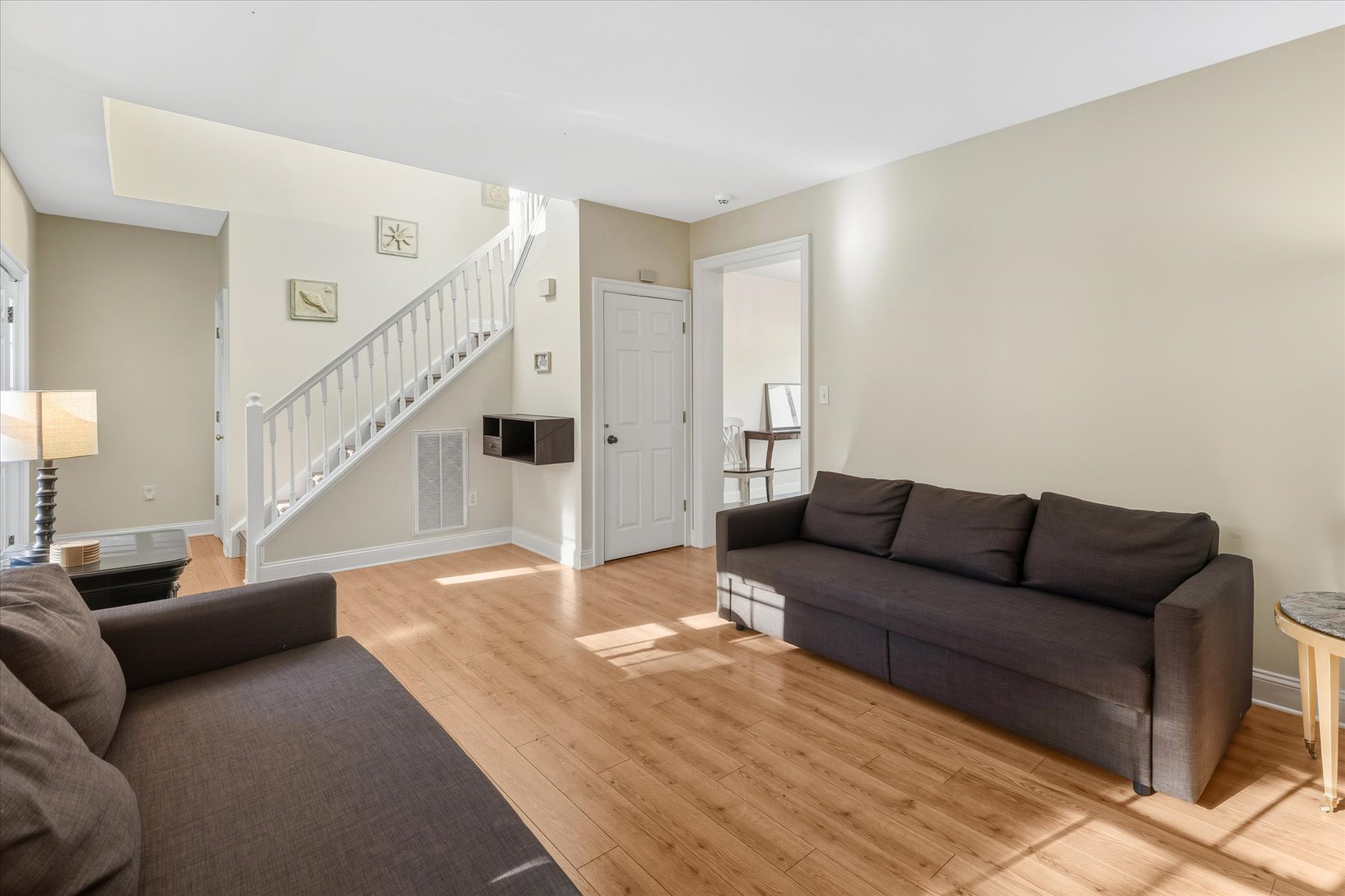 09-Living Room
