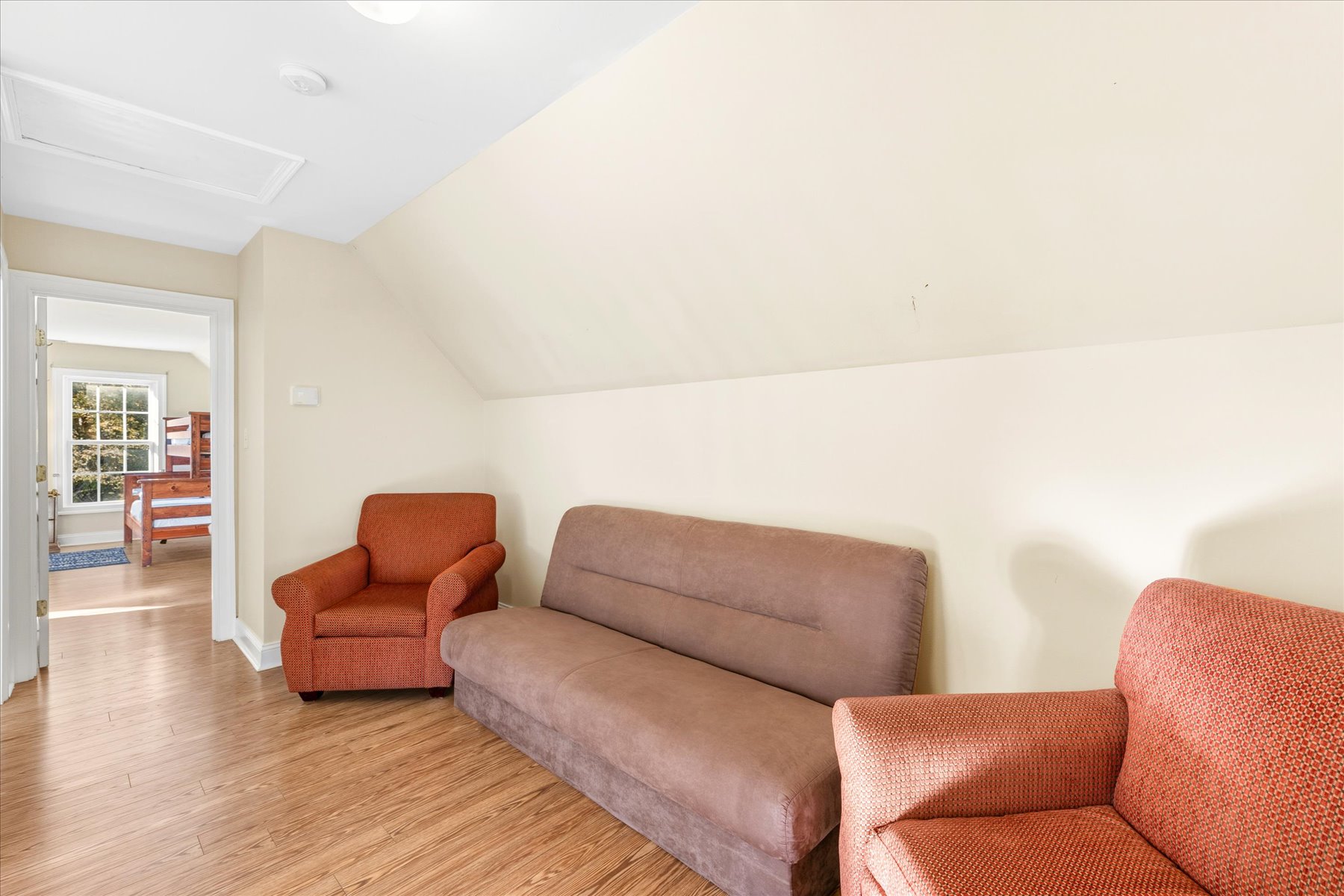 28-Landing Loft